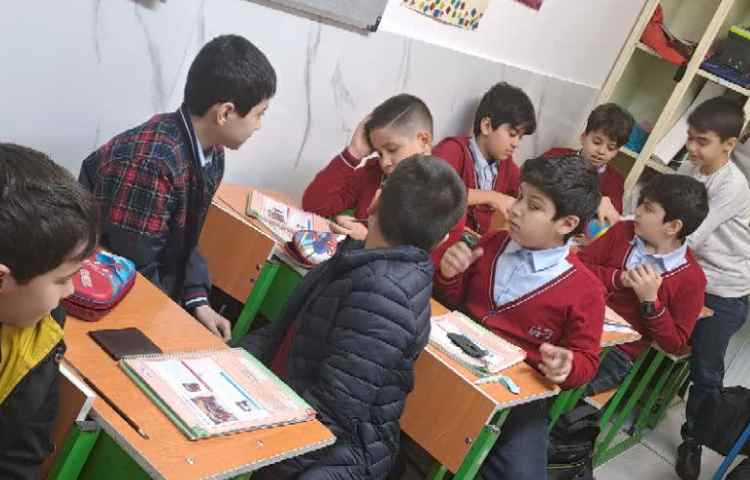 انجام تمرین کتاب با بازی 4