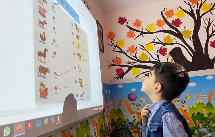 انجام تمرین کتاب Science 1