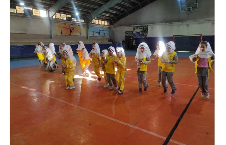 انجام حرکات پایه 3