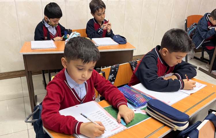 انجامِ ALV Notebook در کلاس-زنگ زبان عمومی 2