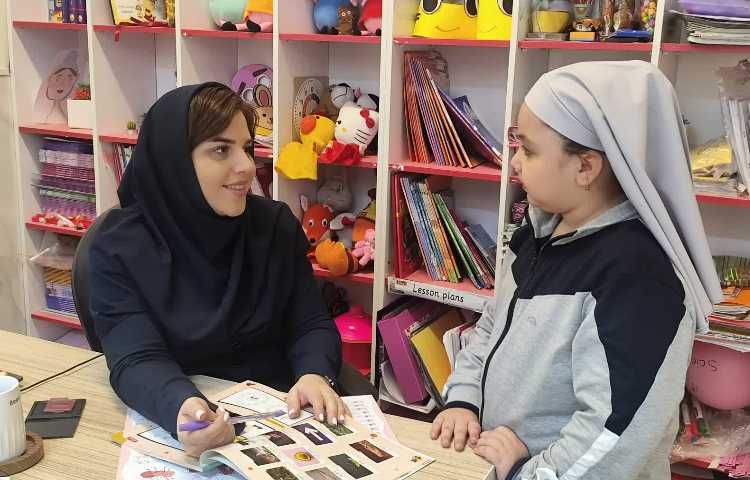 انجام سنجش تصادفی زبان انگلیسی توسط سوپروایزر زبان 1