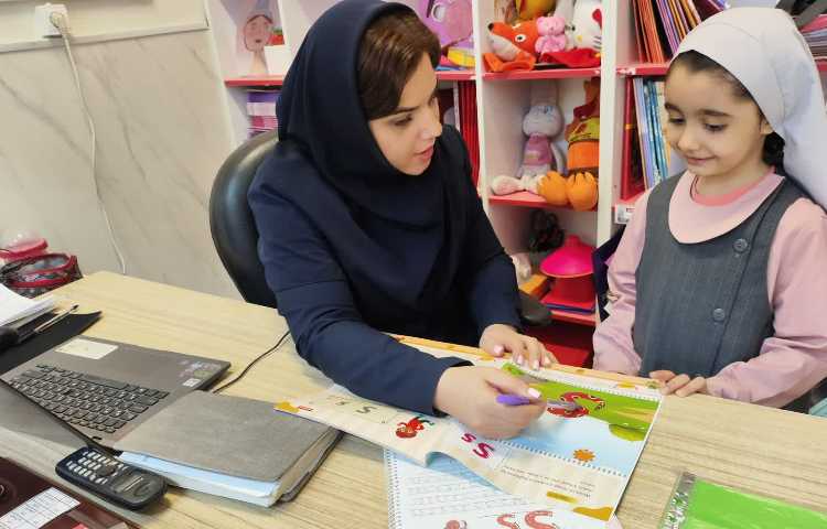 انجام سنجش تصادفی زبان انگلیسی توسط سوپروایزر زبان 5