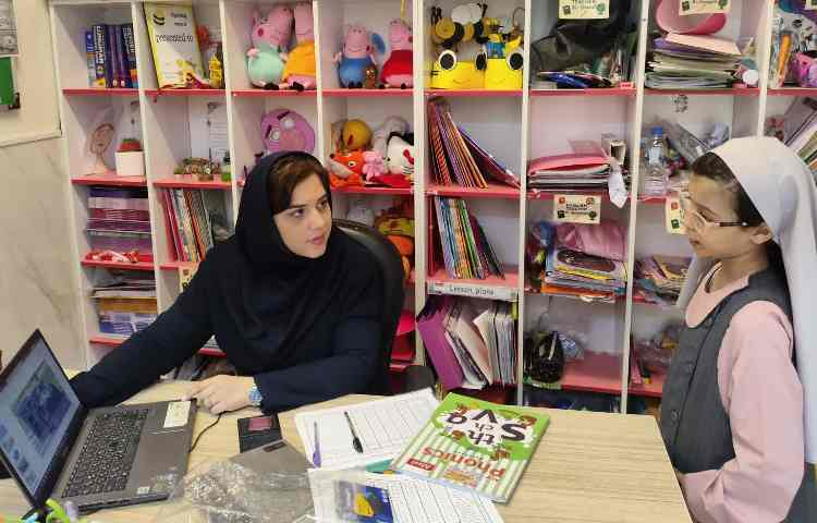 انجام سنجش تصادفی زبان انگلیسی توسط سوپروایزر زبان