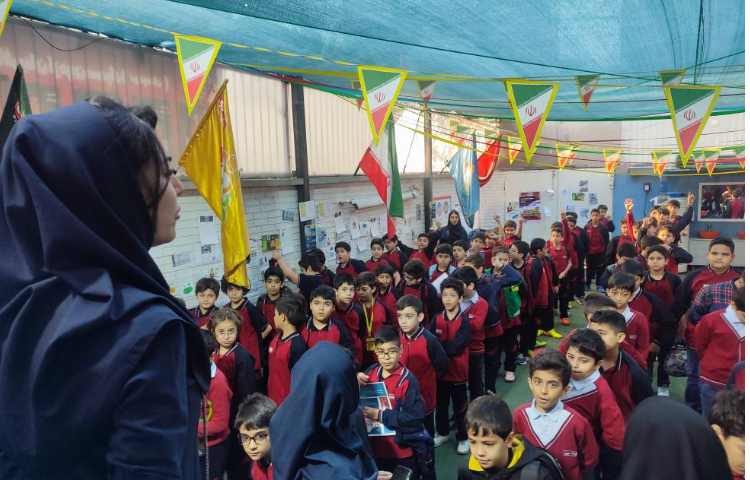 انجام صبحگاه زبانی توسط تیم زبان 3