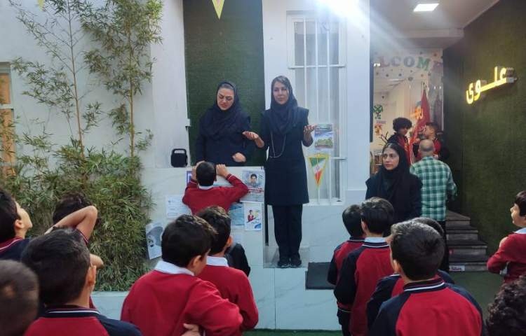 انجام صبحگاه زبانی توسط تیم زبان 4