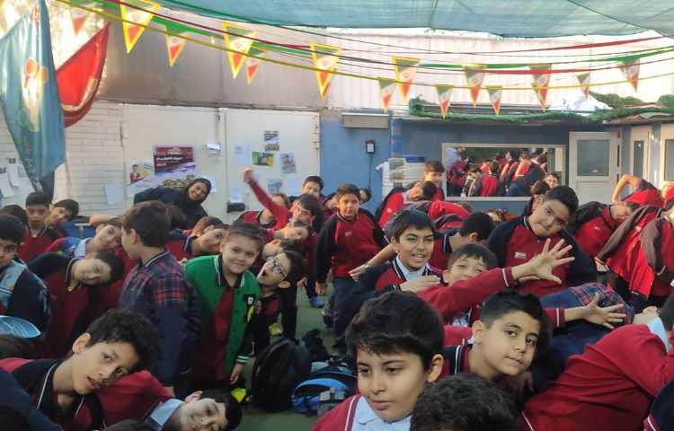 انجام صبحگاه زبانی توسط تیم زبان 5