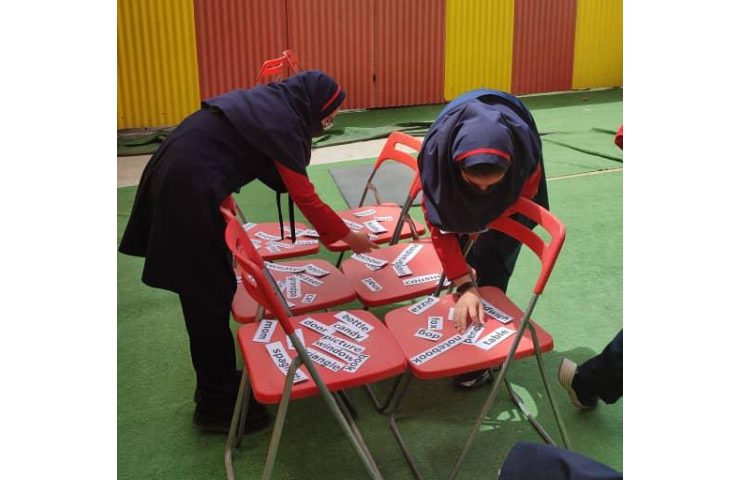 انجام طرح غوطه وری دپارتمان زبان 2