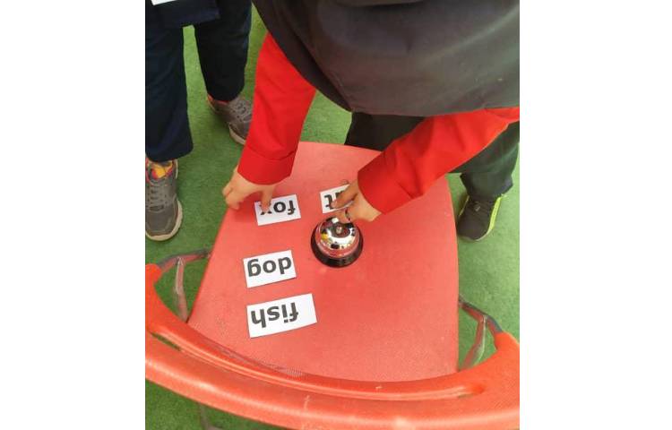 انجام طرح غوطه وری دپارتمان زبان 4