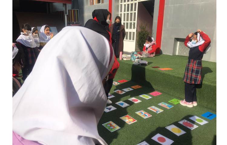 انجام طرح غوطه وری یا Immersion method در زنگها تفریحی 7