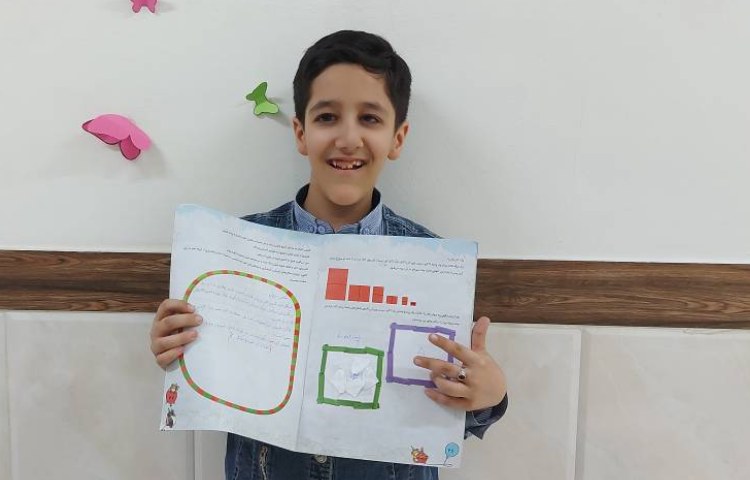 انجام عیدانه و انشا در مورد فعالیت‌های عید توسط دانش‌آموزان 1