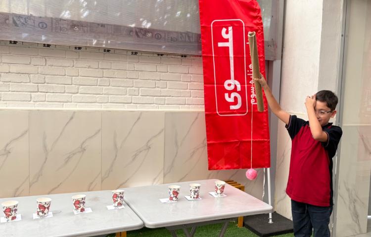 انجام غوطه وری در زنگ تفریح توسط معلمین زبان 2