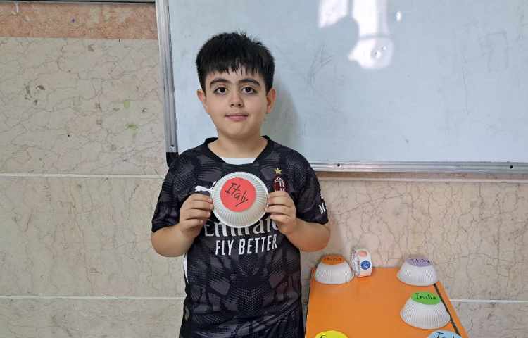 انجام فعالیت roll and choose برای مرور مطالب. 1