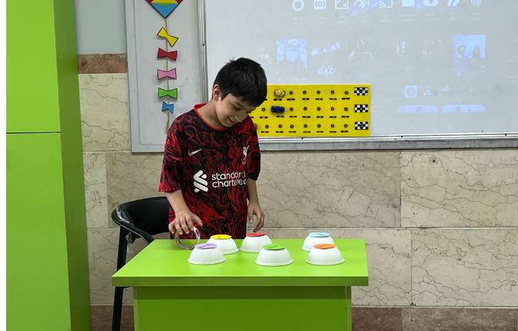 انجام فعالیت roll and choose برای مرور مطالب. 4