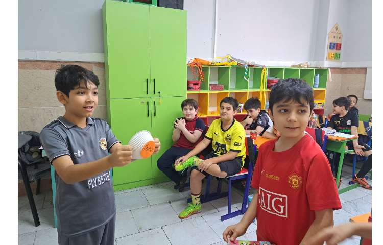 انجام فعالیت roll and choose برای مرور مطالب. 5