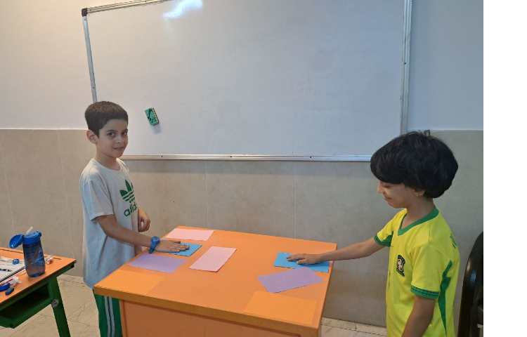 انجام فعالیت don't touch the color برای مرور مطالب 7