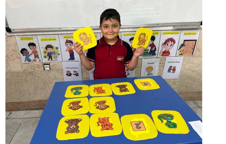 انجام فعالیت puzzle جهت مرور لغات مرتبط با حیوانات از کتاب science 4