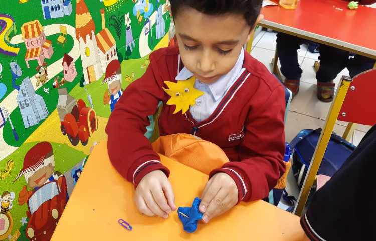 انجام فعالیت دست‌ورزی-زنگ زبان عمومی 2