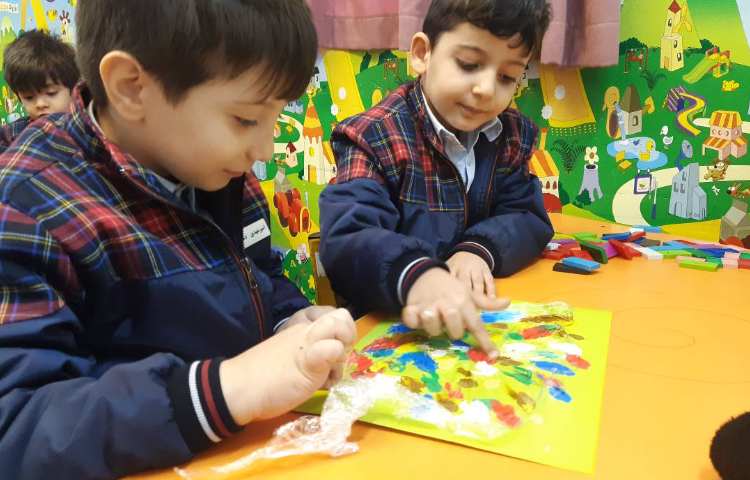 انجام فعالیت دست‌ورزی-زنگ زبان عمومی