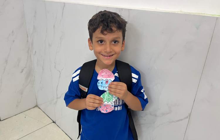 انجام فعالیت دست‌ورزی در کلاس زبان 4