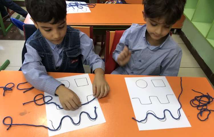 انجام فعالیت دست ورزی 3