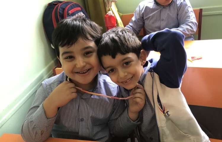 انجام فعالیت دست ورزی 5