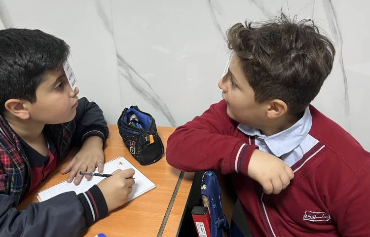 انجام فعالیت دیکته 3