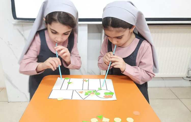 انجام فعالیت مربوط به Shapes 1