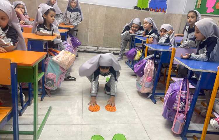 انجام فعالیت مربوط به Toys