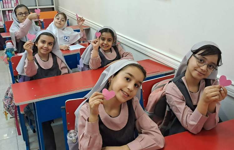 انجام فعالیت های مربوط به Speaking 3