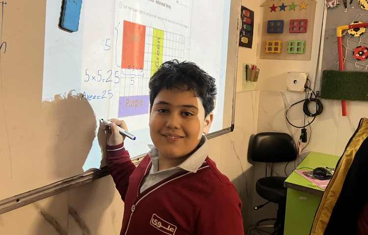 انجام فعالیت های کتاب برای مبحث area Math 1