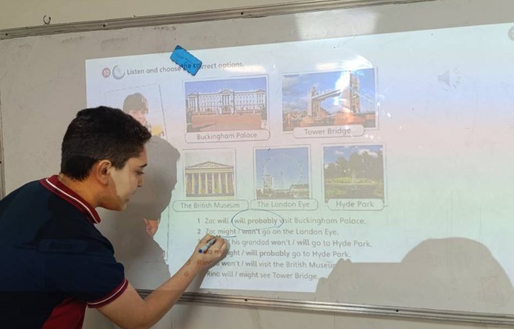 انجام فعالیت های کتاب در زنگ General English 2