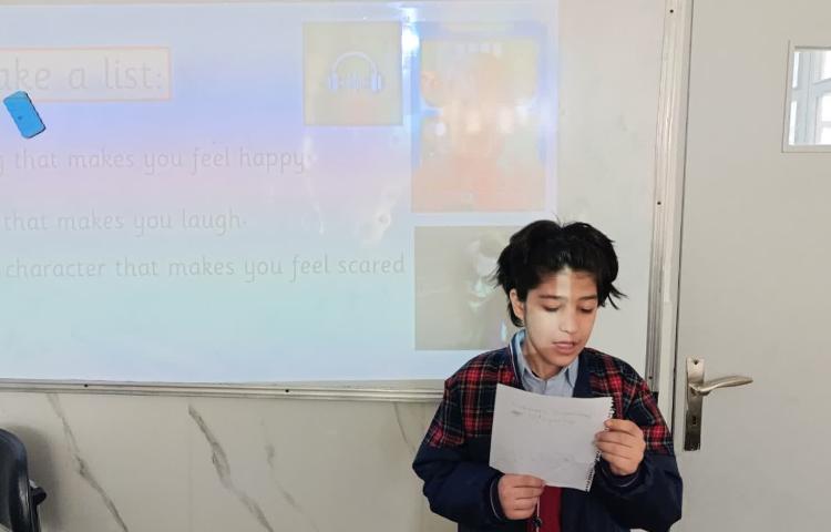 انجام فعالیت‌های کتاب در زنگ General English 2