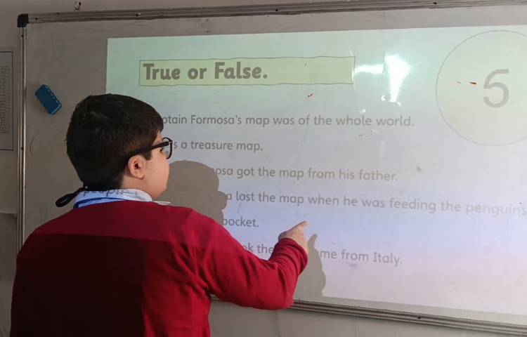 انجام فعالیت‌های کتاب در زنگ General English