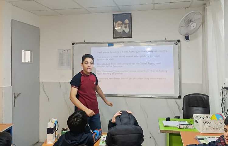 انجام فعالیت‌های کتاب در قالب بازی در زنگ General English 4