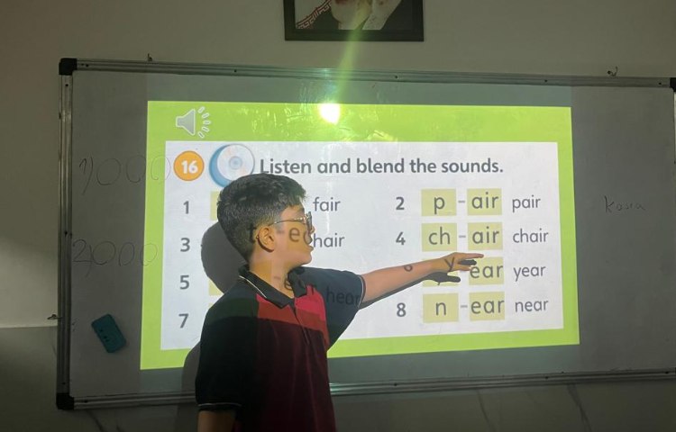 انجام فعالیت های کتاب در کلاس 4