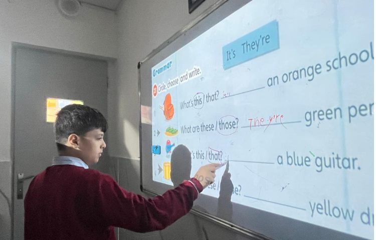 انجام فعالیت‌های کتاب در کلاس