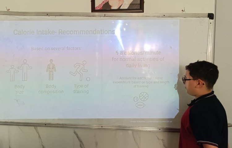 انجام فعالیت‌های کتاب و ارائه‌ی دانش‌آموزان در زنگ Science 6