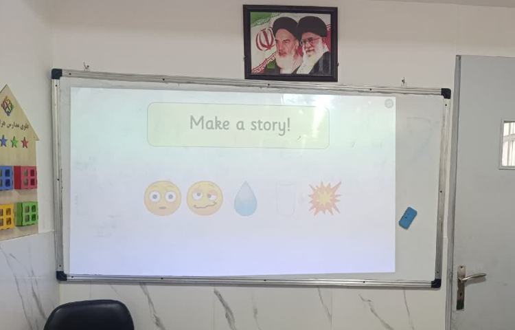 انجام فعالیت‌های کتاب و تمرین جمله‌سازی در زنگ General English 1