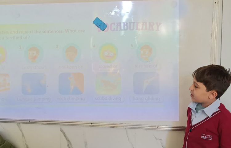 انجام فعالیت‌های کتاب و تمرین شعر در زنگ General English 6