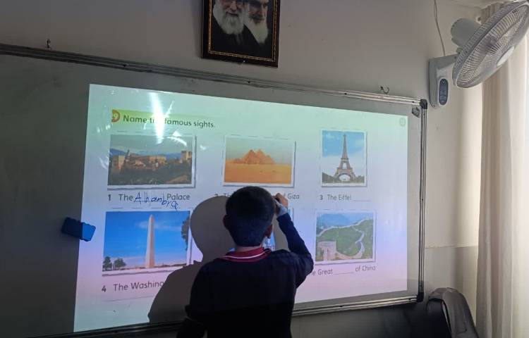 انجام فعالیت‌های کتاب و دوره‌ی unit 2 در بخش General English 4