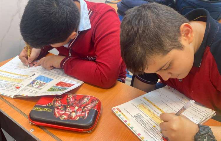 انجام فعالیت‌های کتاب Math 1