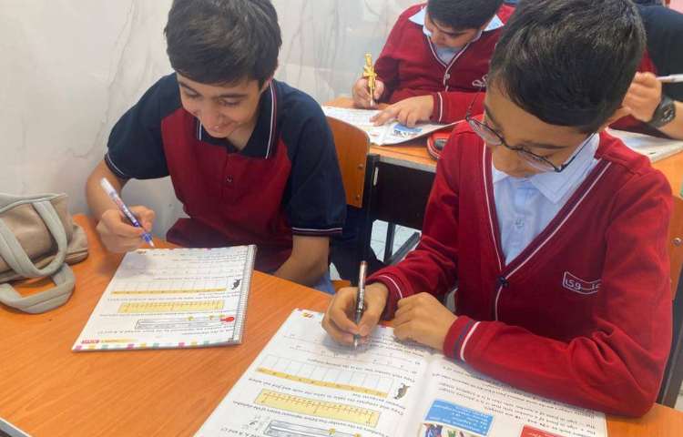 انجام فعالیت‌های کتاب Math 2