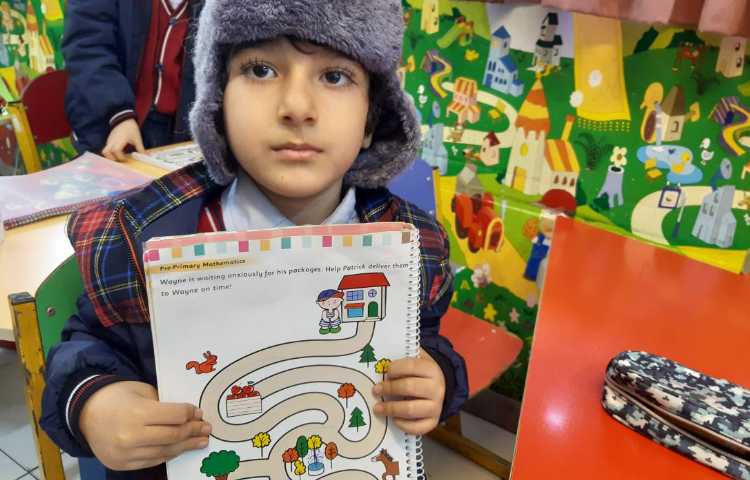 انجام فعالیت‌های کتاب Math 2