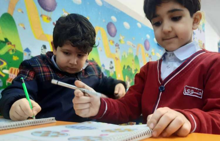 انجام فعالیت‌های کتاب Math 2