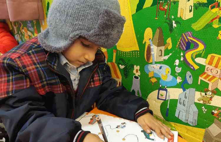 انجام فعالیت‌های کتاب Pencil Control 2