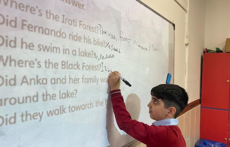 انجام فعالیت‌های کتاب Our Discovery Island 3 3