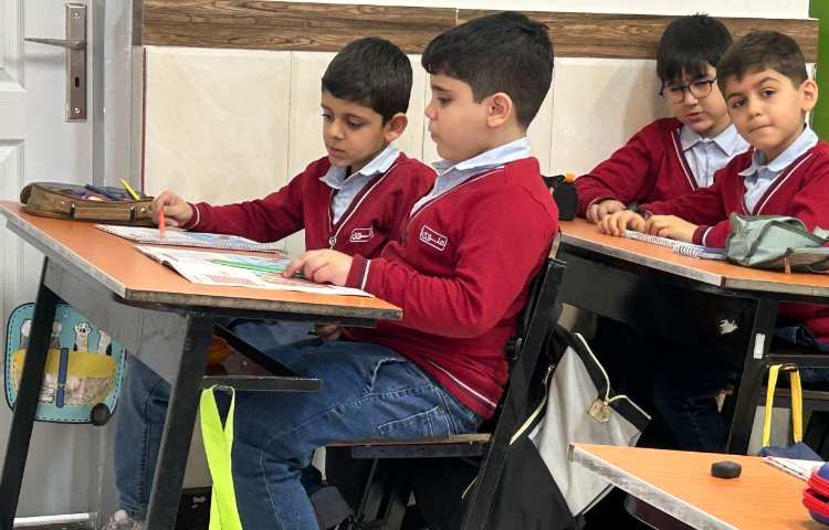 انجام فعالیت‌های کتاب Math 3