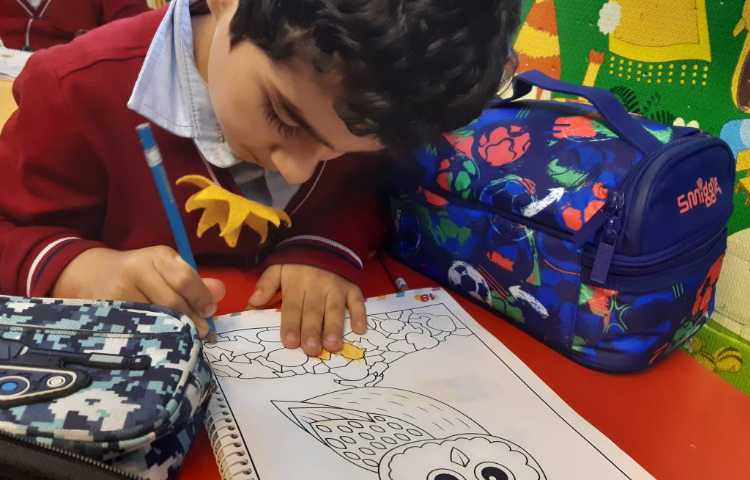 انجام فعالیت‌های کتاب Math 4