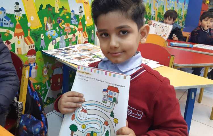 انجام فعالیت‌های کتاب Math 4