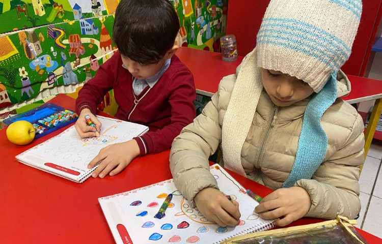 انجام فعالیت‌های کتاب Pencil Control 5